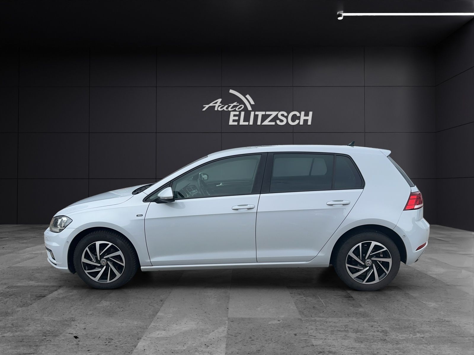 Fahrzeugabbildung Volkswagen Golf VII 1.0 TSI Join 16" AHK SHZ Navi PDC