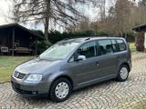 Volkswagen Touran 1,9TDI Conceptline,6Gang,133tkm!!! - Volkswagen Touran: 1.9