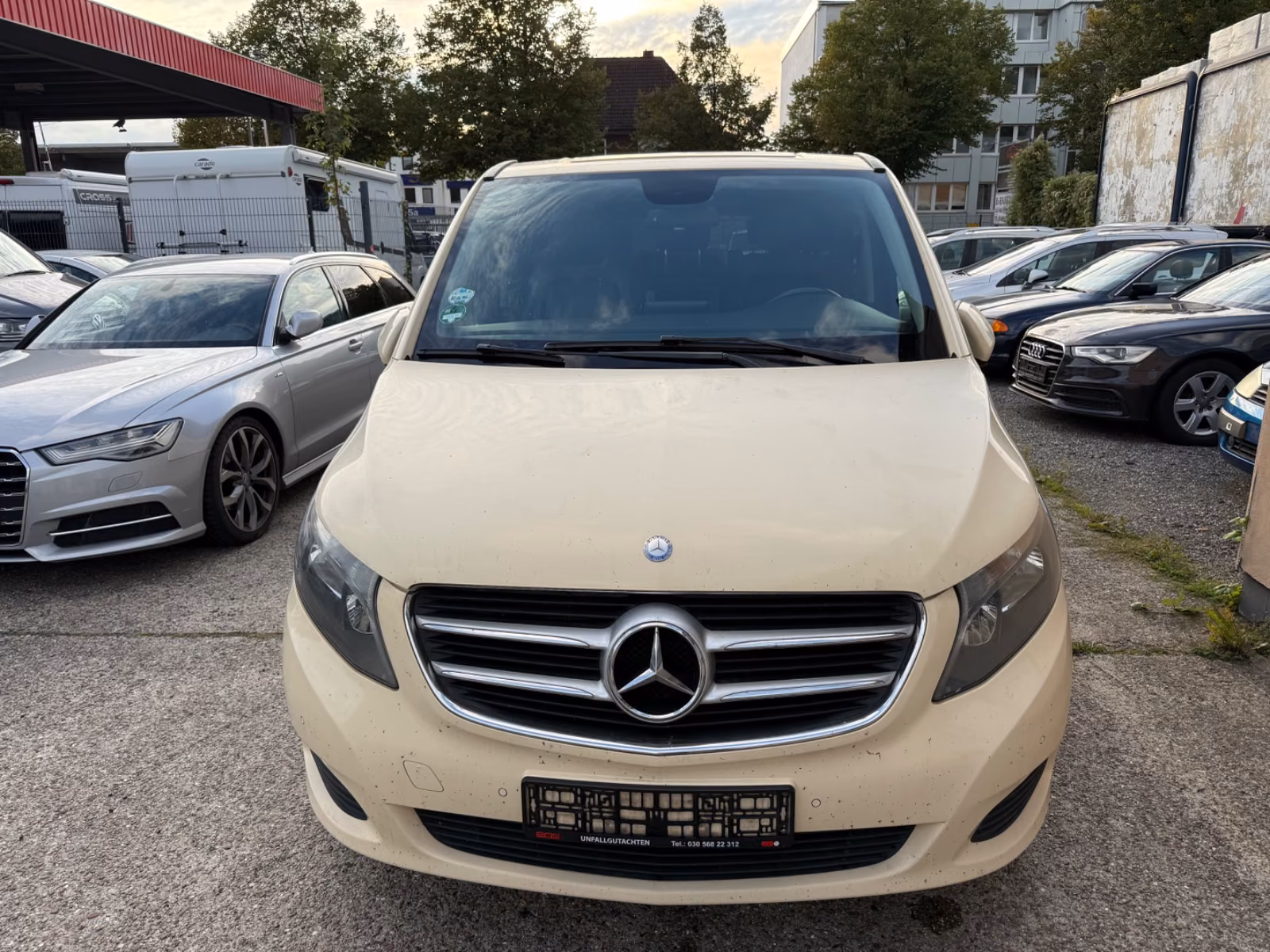 Mercedes-Benz V 250 Extralang,1 Hand,9 Sitzer