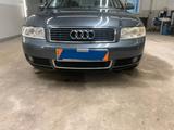 Audi A4 1.8 Turbo - Audi: Turbo