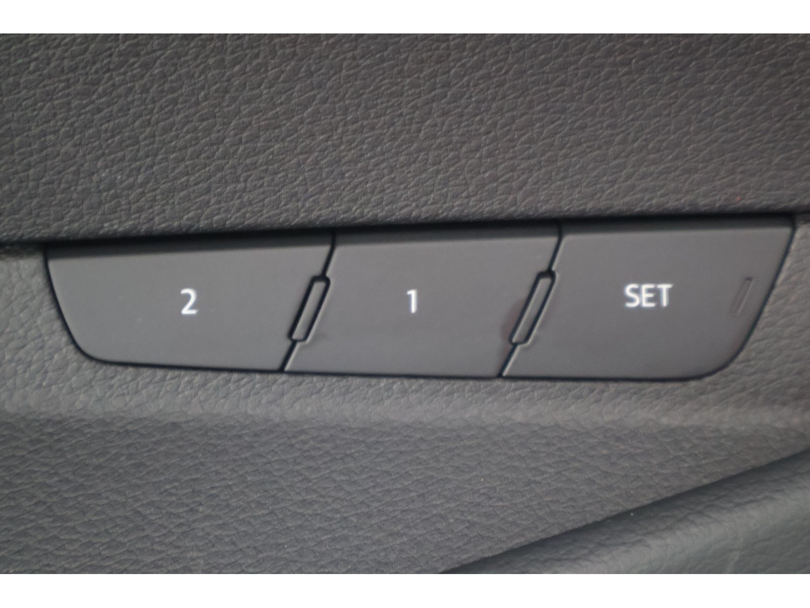 Audi Q8 e-tron - Bild 24