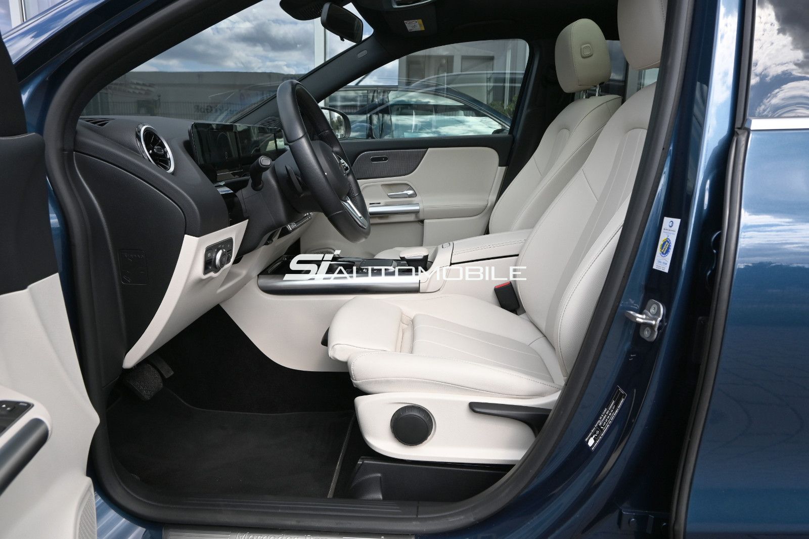 Fahrzeugabbildung Mercedes-Benz GLA 200 d 4MAT. Progressive °AHK°PANORAMA°