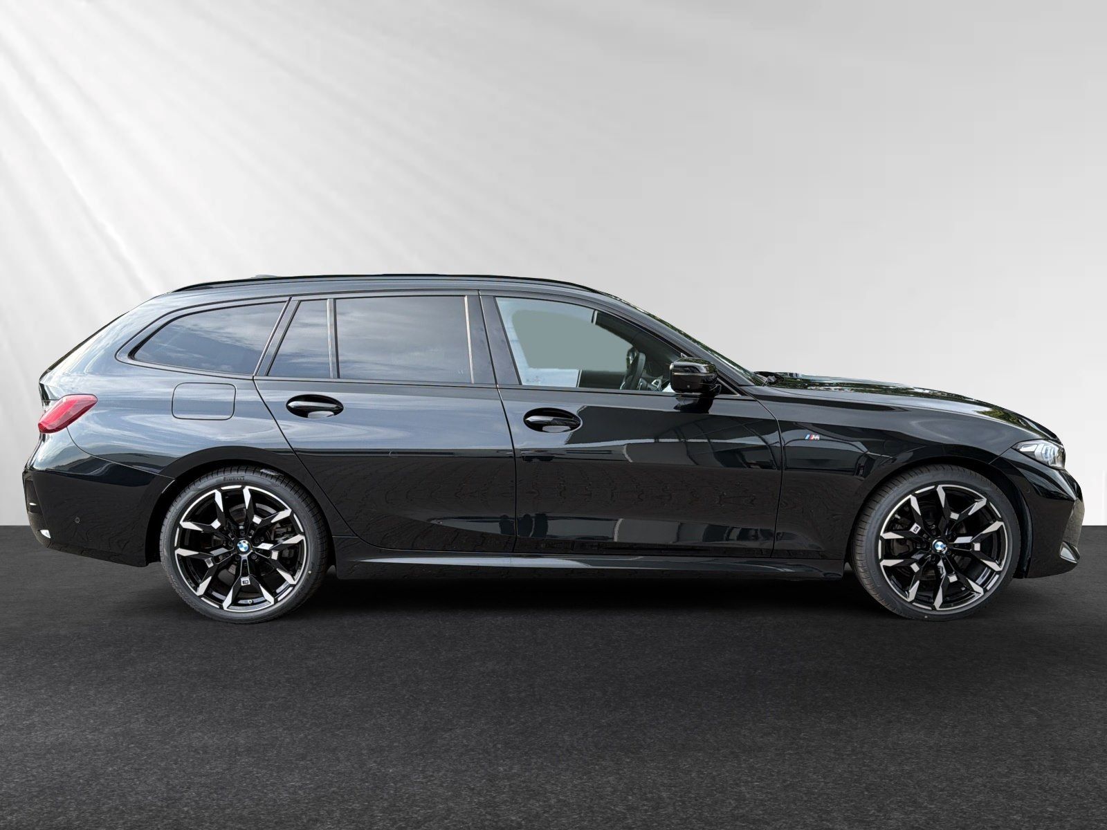 BMW 320d xDrive Touring M Sport foto 2