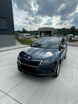 Skoda Karoq 1.5l TSI*DSG*El.Heck*AHK schwenkbar*Sitzhz - Skoda Karoq von privat
