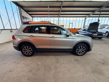 Volkswagen Tiguan - 4