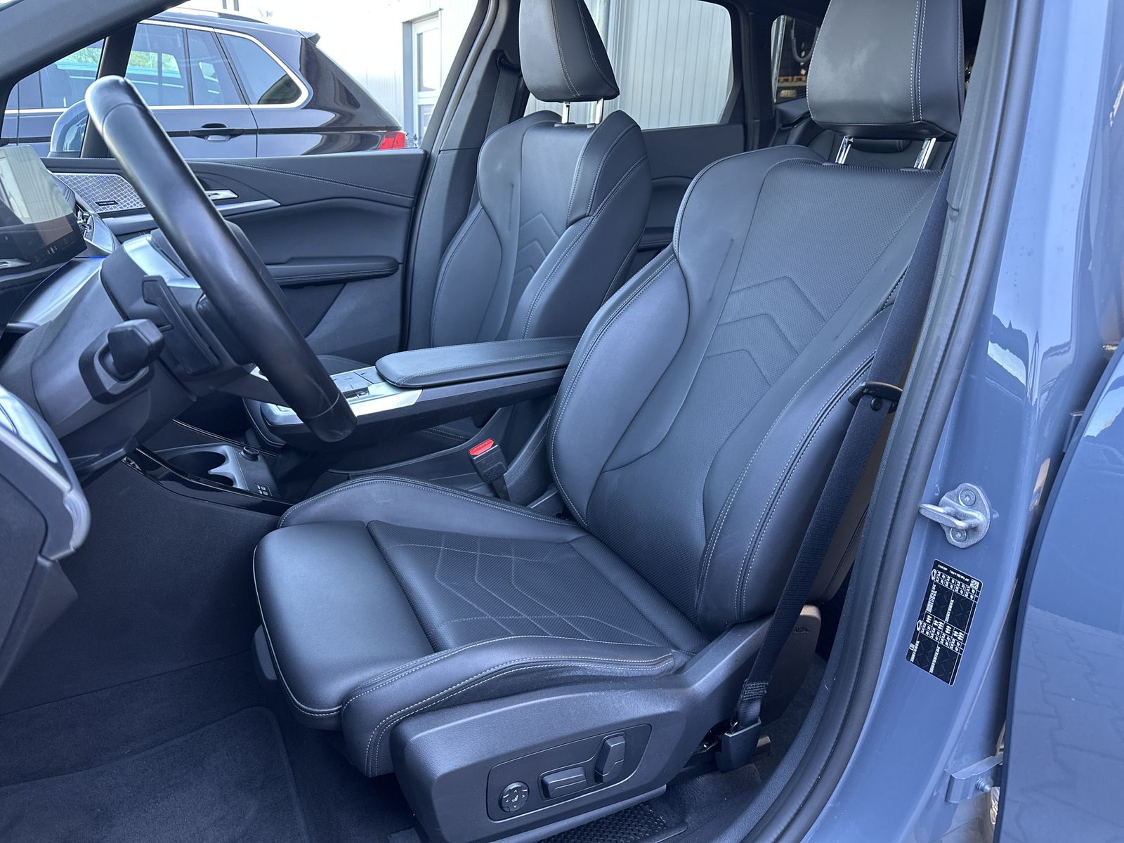 Fahrzeugabbildung BMW 223i Active Tourer M-Sport NAV+LED+ACC+360°+PANO