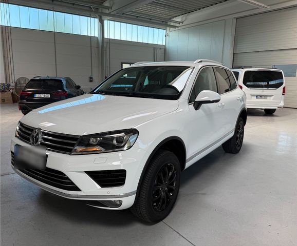 VW VW Volkswagen Touareg 3.0 TDI V6 BlueMotion
