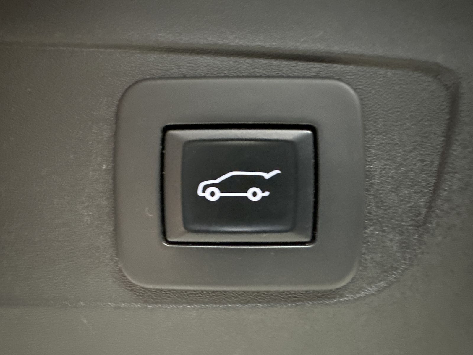 Fahrzeugabbildung Opel Insignia SpT 2.0 D Ultimate OPC+NAV+LED+AHK+20ZO