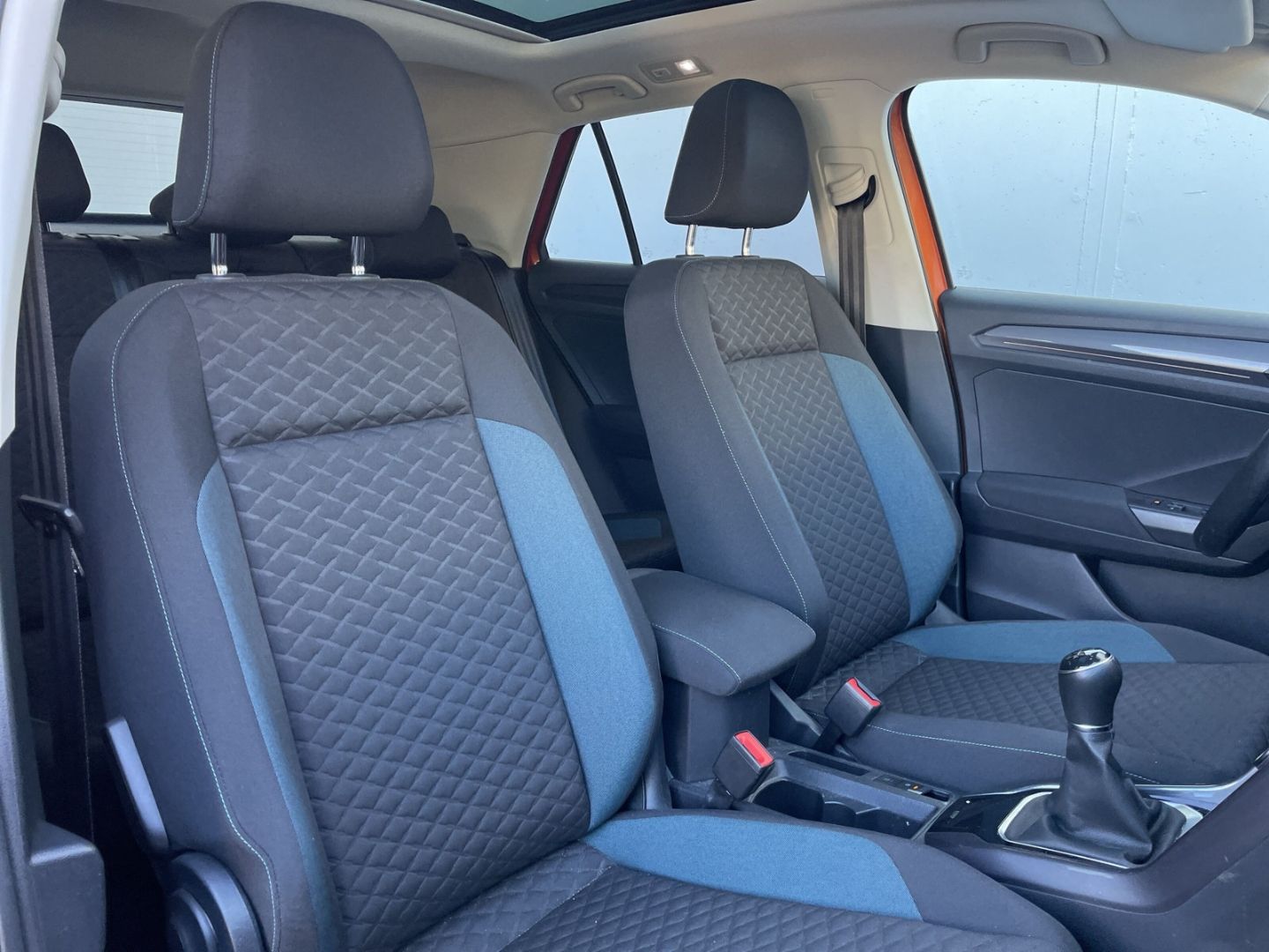 T-Roc 1.6TDI IQ.DRIVE AHK/Pano/ACC/el.Heckklappe