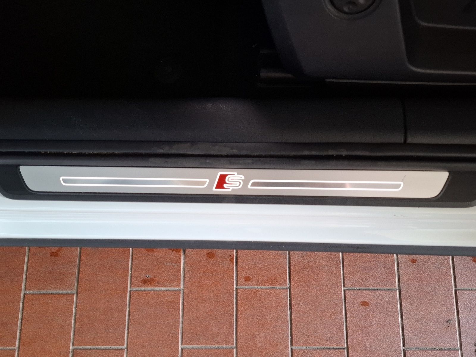 Fahrzeugabbildung Audi Q2 TFSI quattro S-Line Navi AVC ACC PDC SHZ APP