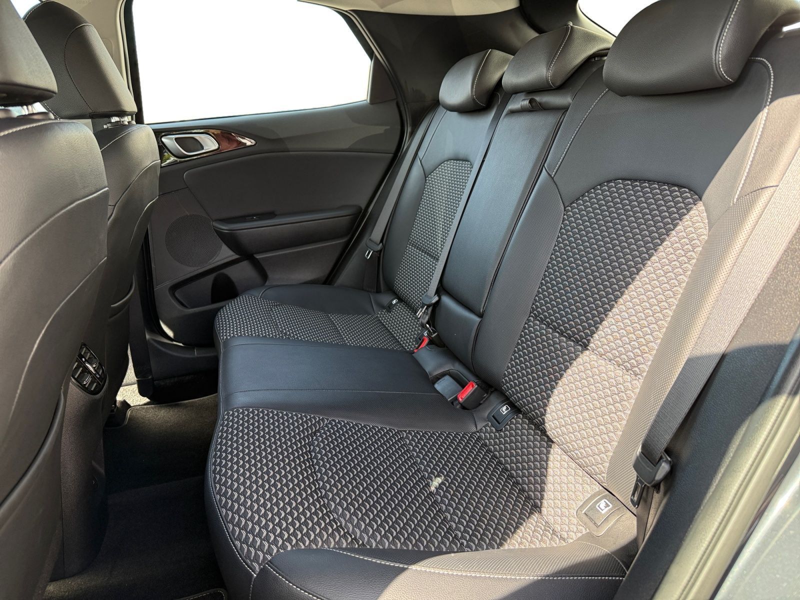 Fahrzeugabbildung Kia XCeed Xceed 1.5 T-GDI Vision RFK ACC
