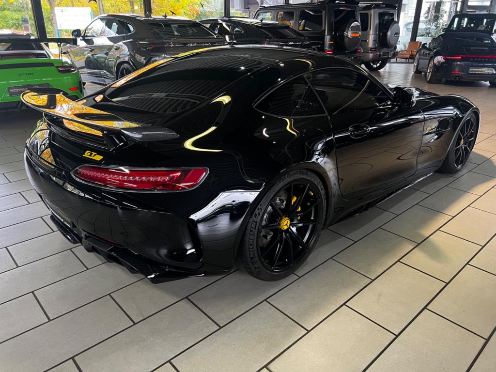 Mercedes-Benz AMG GT R
