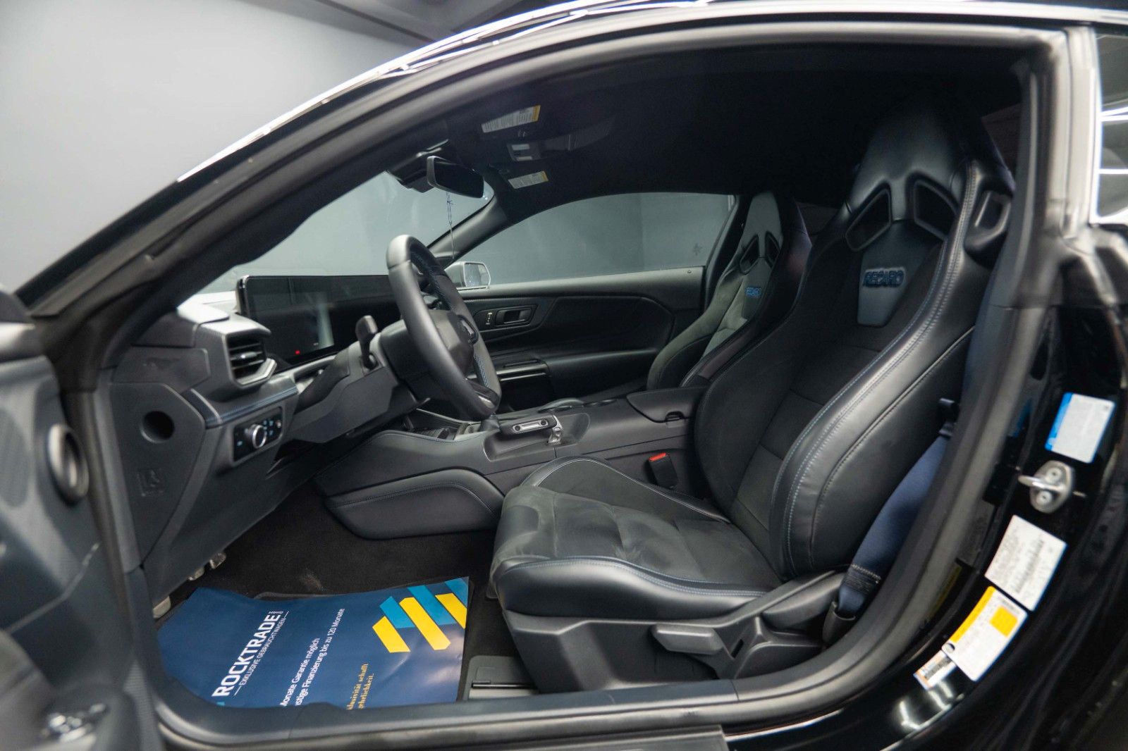 Fahrzeugabbildung Ford Mustang 5.0 Ti-VCT V8 Dark Horse TREMEC 6-Gang