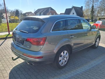 Audi Q7 - 7