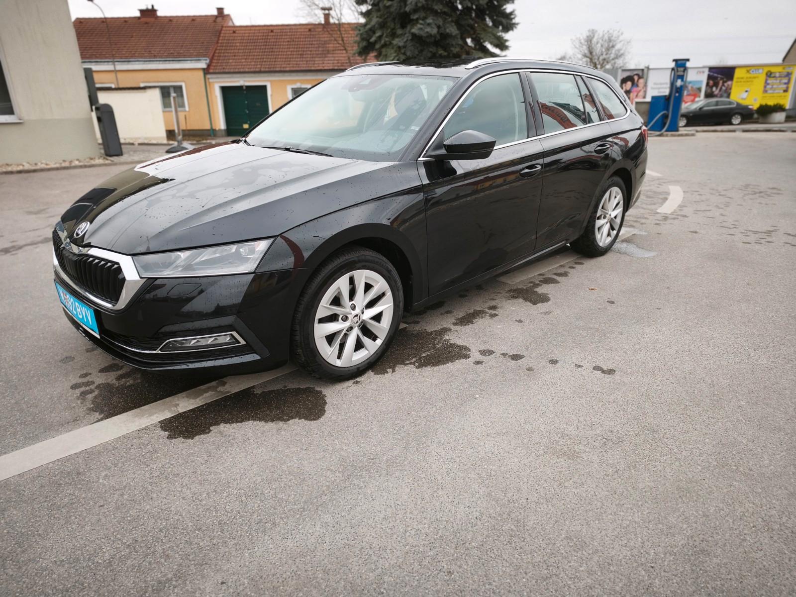 Skoda Octavia 2.0 TDI 110kW DSG STYLE COMBI