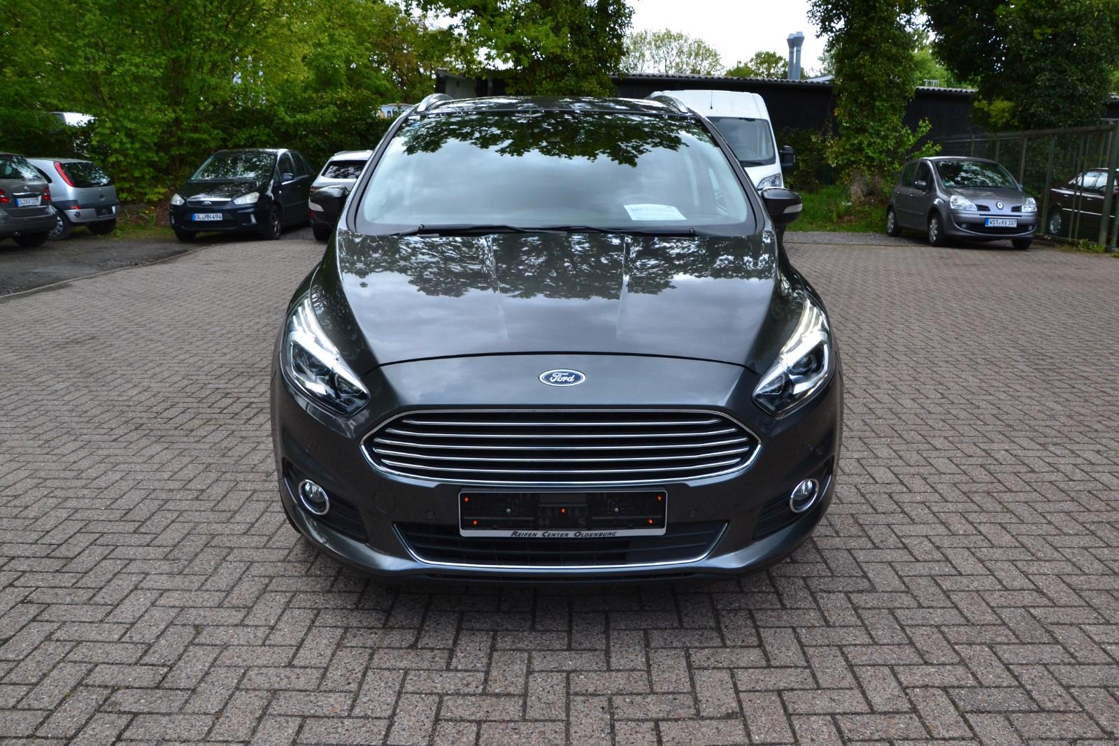 Ford S-Max  Titanium 7 Sitzer