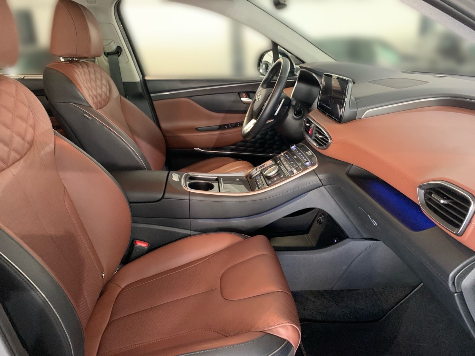 Fahrzeugabbildung Hyundai SANTA FE 1.6 T-GDI Prime Plug-In Hybrid 4WD AHK