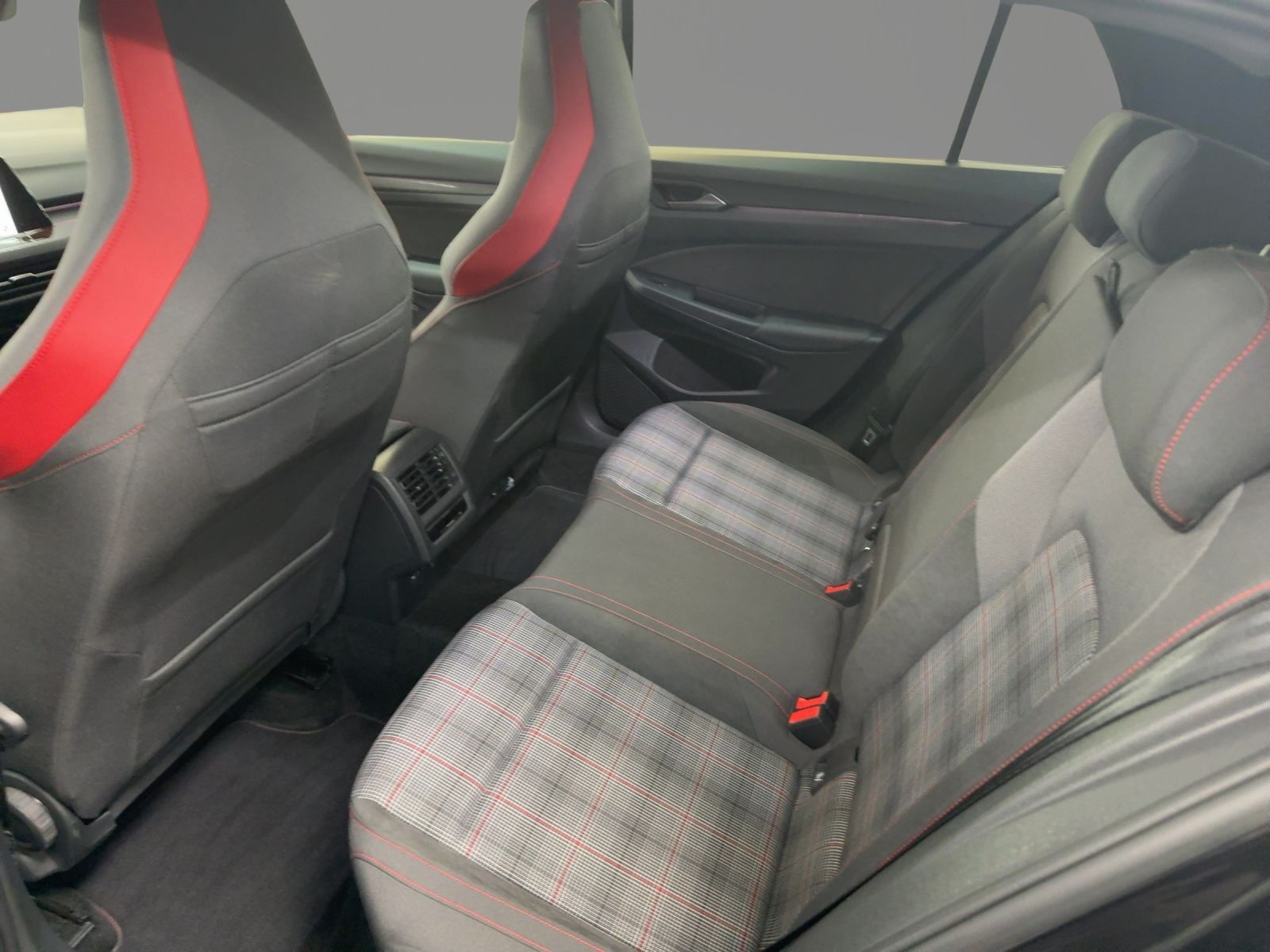 Volkswagen Golf - Bild 8