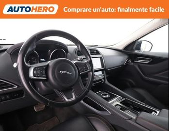 Jaguar F-Pace - 7