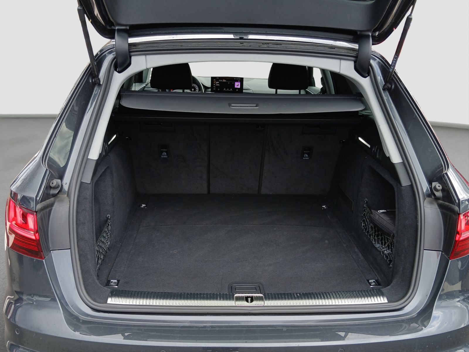 Audi A4 - Bild 15