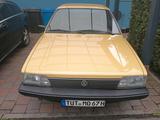 Volkswagen Oldtimer Passat B32 - Volkswagen Passat: B32