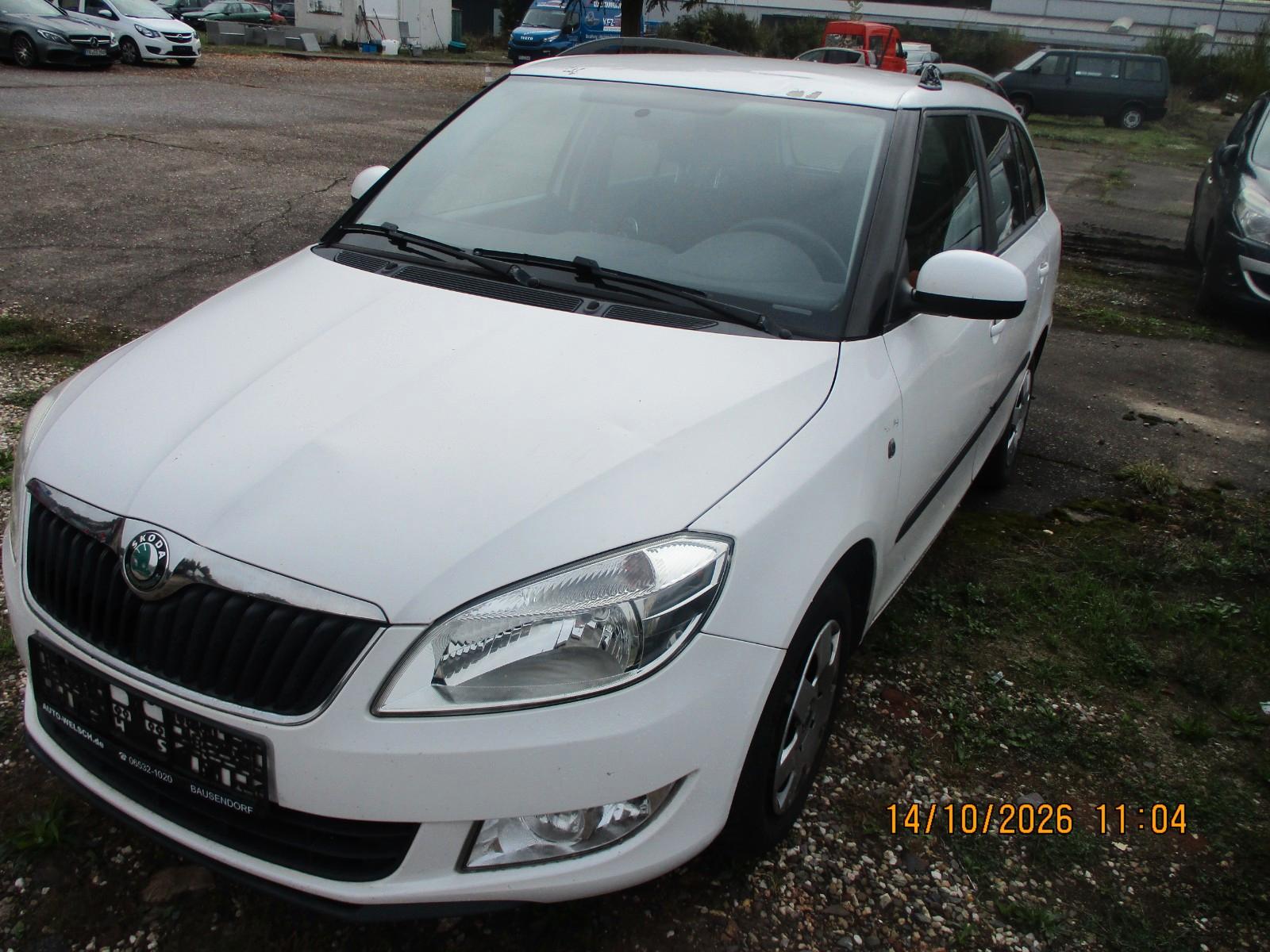 Skoda Fabia 2012 — rear view