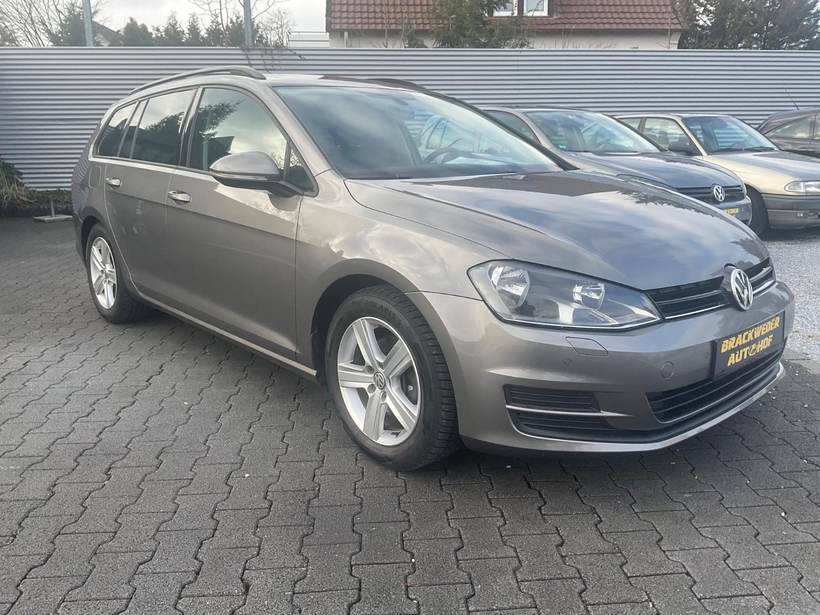 Volkswagen Golf VII 2.0 TDI Comfortline Navi R-Line