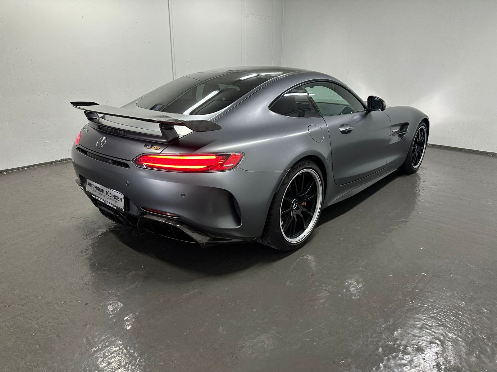Fahrzeugabbildung Mercedes-Benz AMG GT R 4.0 V8  *KERAMIK*CARBON*PERF.-SITZ*