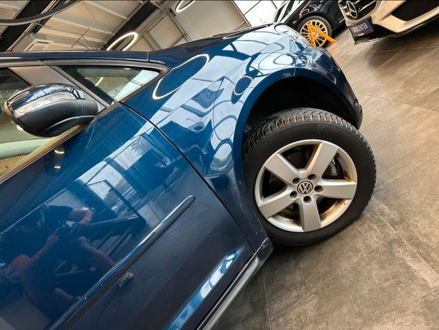 MYAUTOCENTER – Gebraucht- und Jahreswagen mit Werkstattservice in Pfaffenhofen Volkswagen Touran Comfortline *7-SITZER*2-ZONEN*TEMPO*