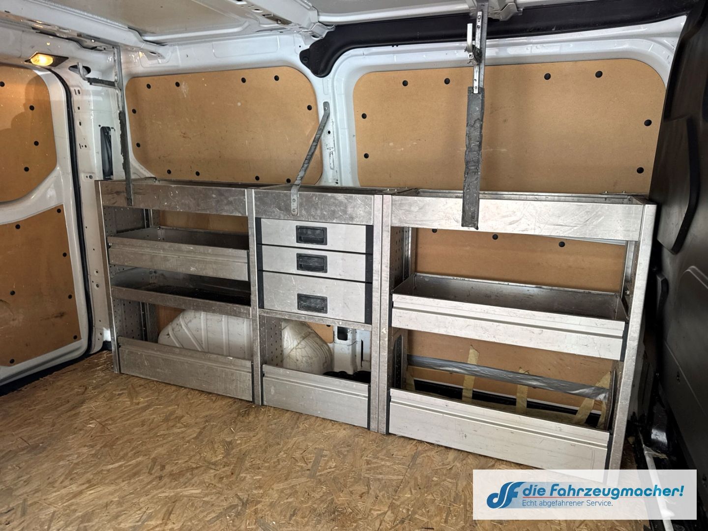 Fahrzeugabbildung Ford Transit Custom Kasten 290 L1 Trend Berganfahra