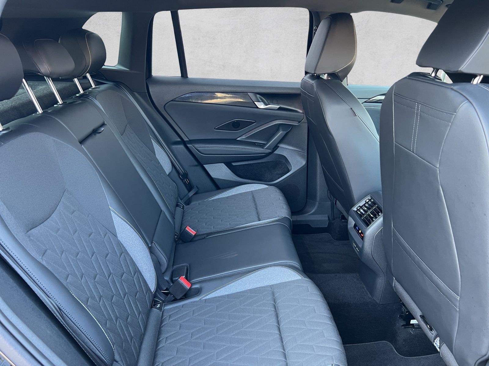 Tiguan Goal 1.5 eTSI DSG AHK*Navi*ACC*LED