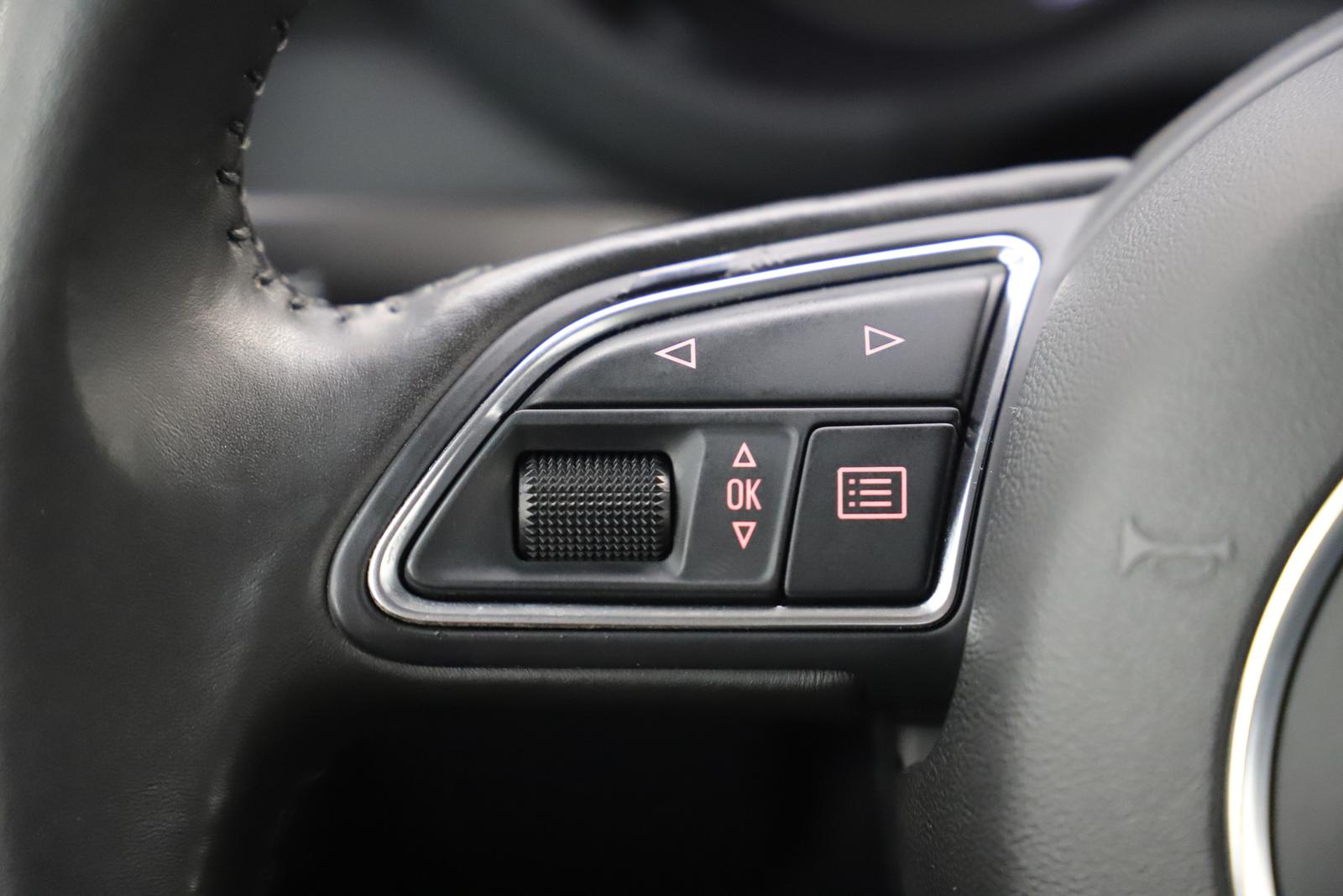 Audi A1 1.4TFSI 122PS S tronic ambition BOSE 1Hand