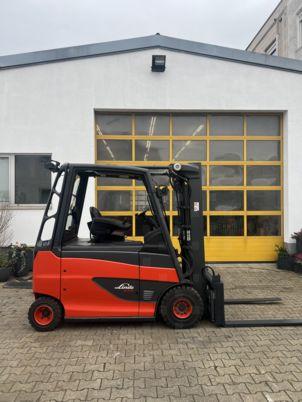 Linde E25 HL01-600 Triplex Zinkenverstellgerät