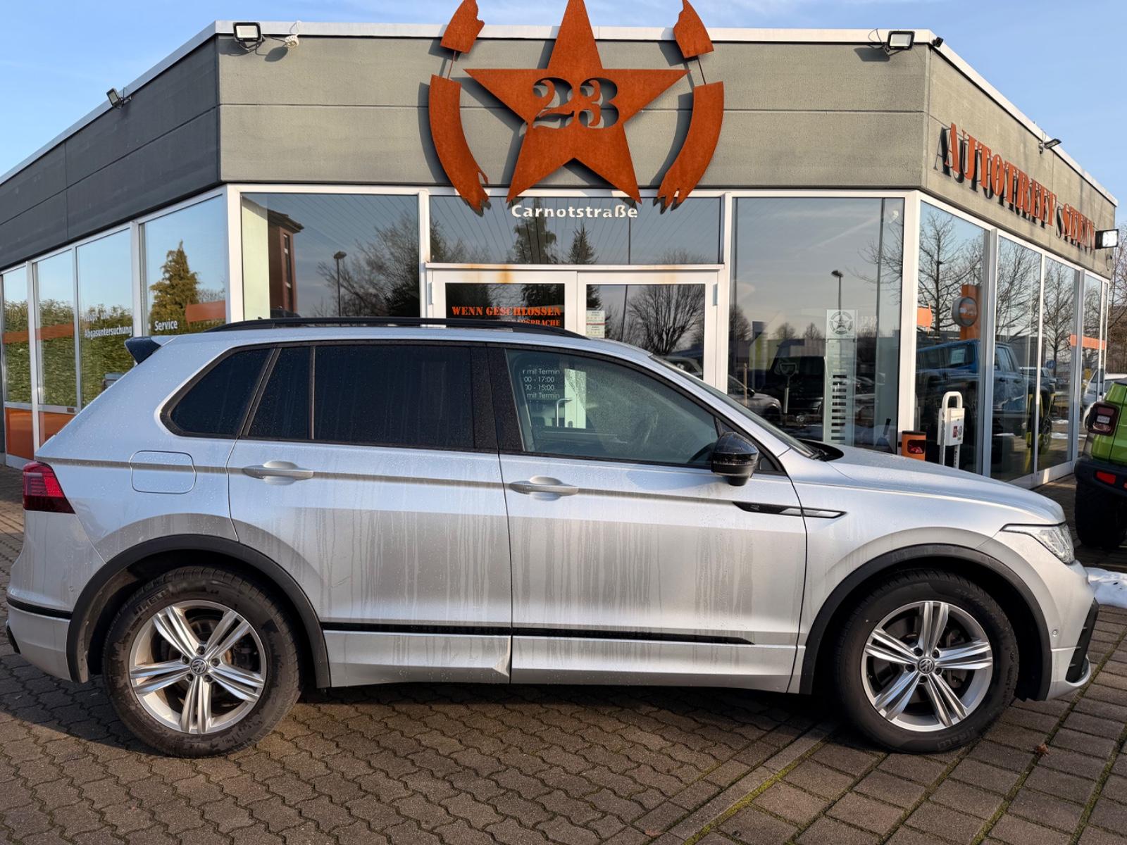 Volkswagen Tiguan R-Line 4Motion ,AHK,ACC