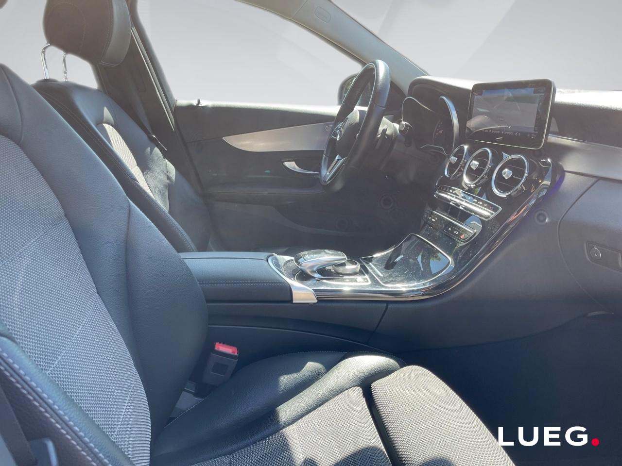 Mercedes-Benz C 180 T AVANTGARDE+AHK+RÜCKFK+LED+NAVI+AMBIENTE