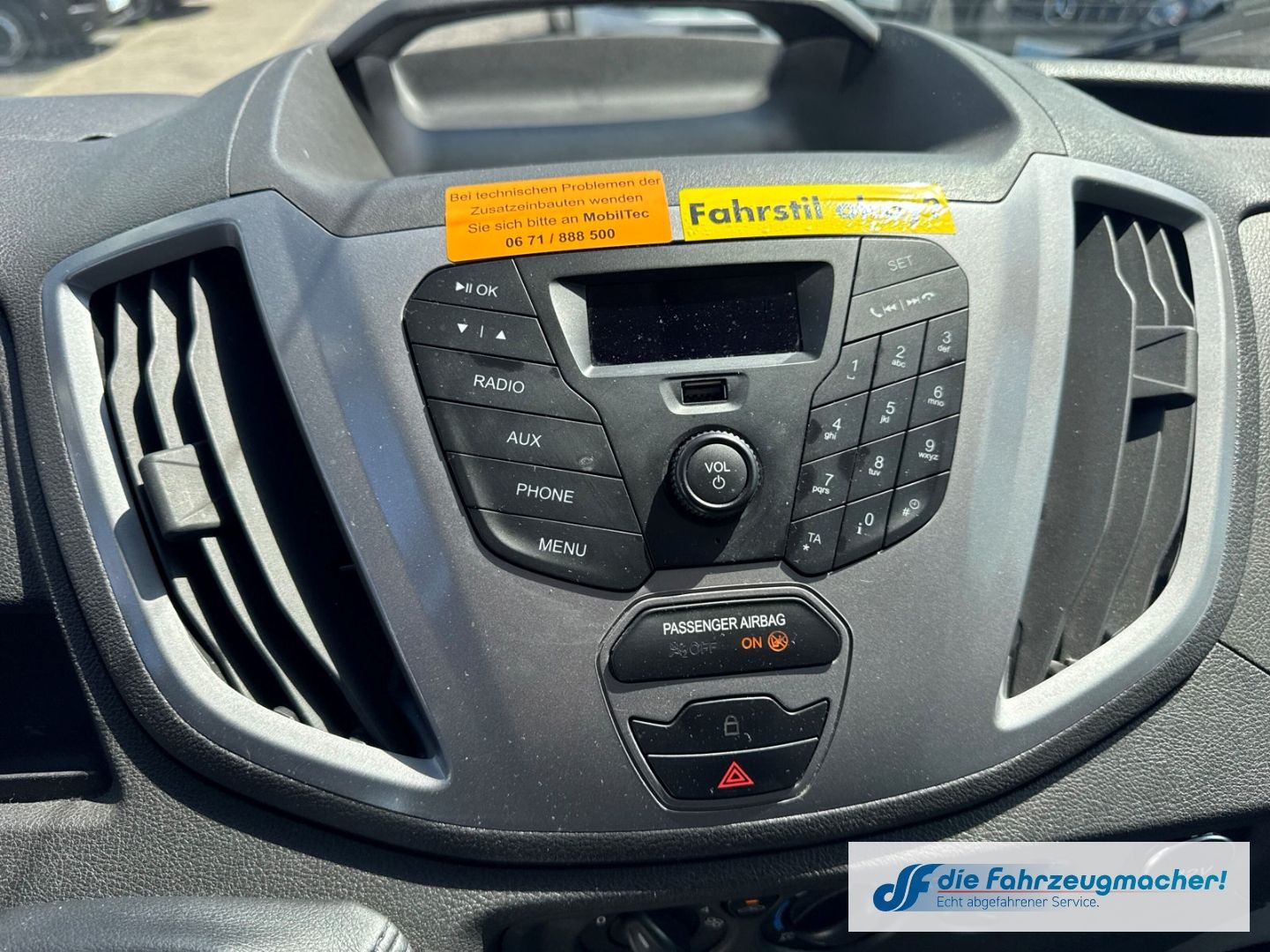 Fahrzeugabbildung Ford Transit Kombi 350 L3 Trend 2.2 TDCi DPF *2588 *K