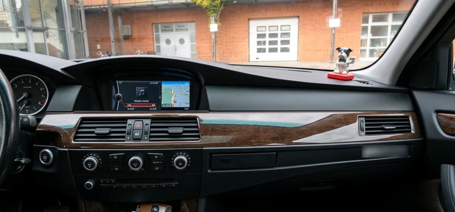 BMW 523 2009 — photo 9