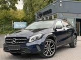 Mercedes-Benz GLA 180 1 Hand - LED- Teilleder - Navi /// - blaue Mercedes-Benz GLA 180