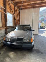 Mercedes-Benz Mercedes W124 S124 230e - Mercedes-Benz E 230: Kombi