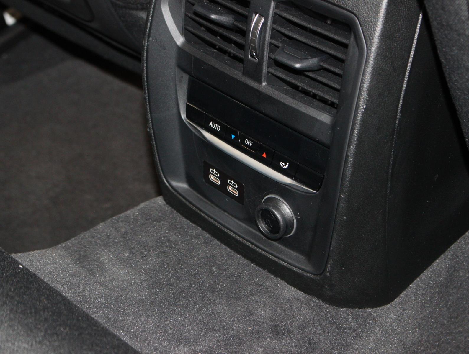 BMW 320i Advantage 1.Hand+GSD+CarPlay+Kamera+AHK