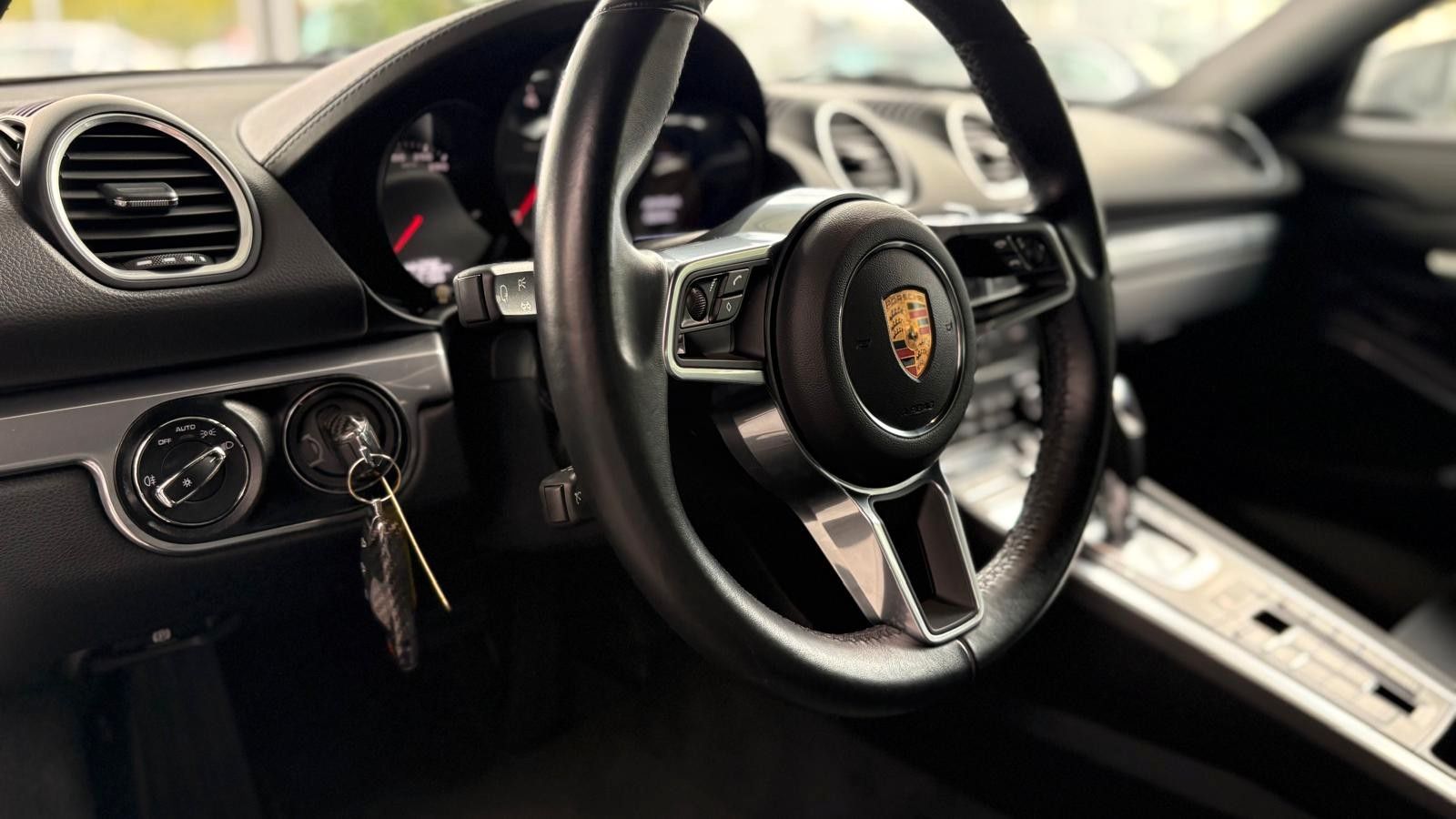 Fahrzeugabbildung Porsche Boxster/718/erst 44000km/TOP!