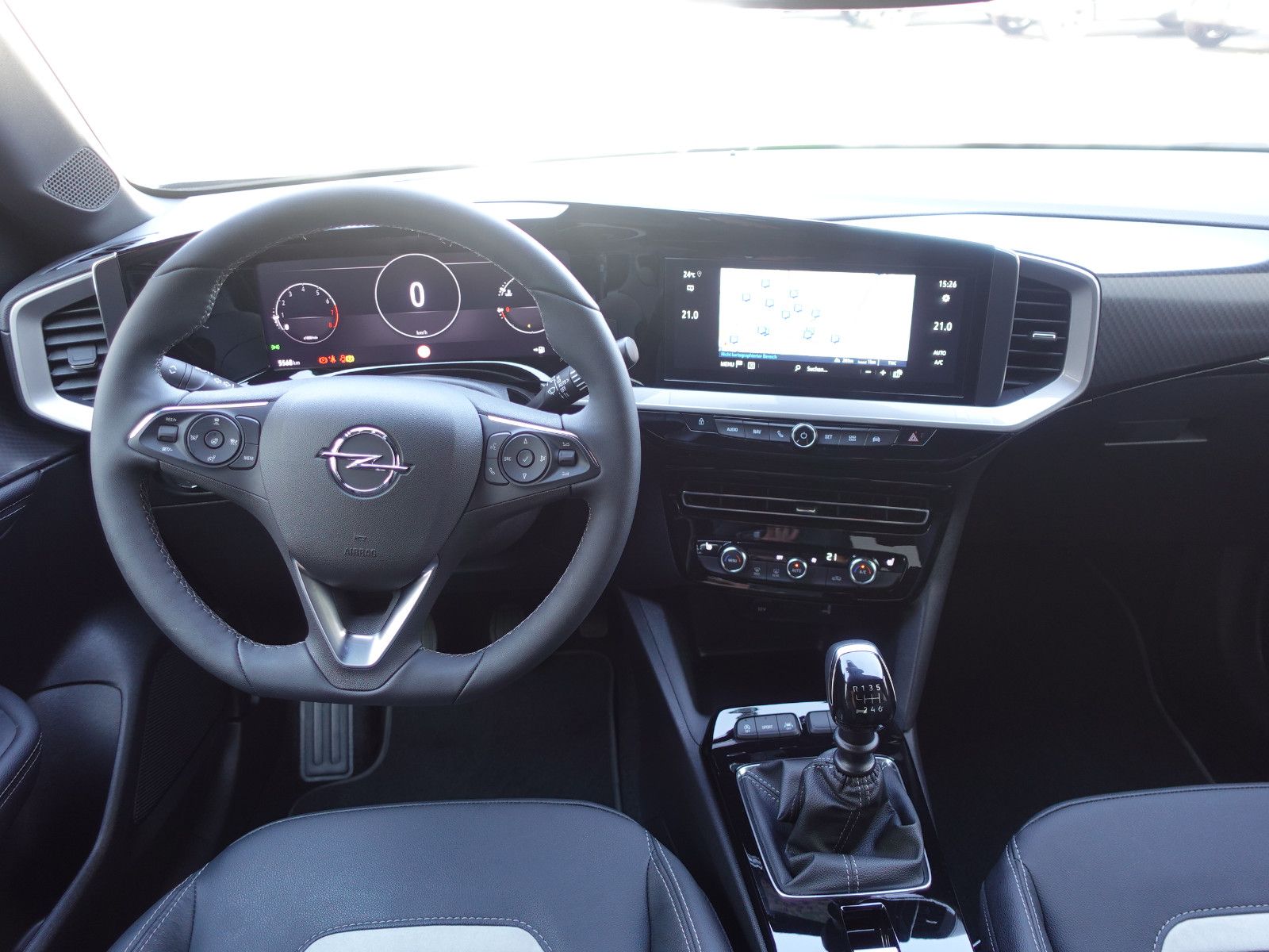 Fahrzeugabbildung Opel Mokka 1.2Turbo  Ultimate Navi,Sitzh.PDC,Kamera