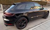 Porsche Macan  schwarzmetallic - Porsche Gebrauchtwagen in München
