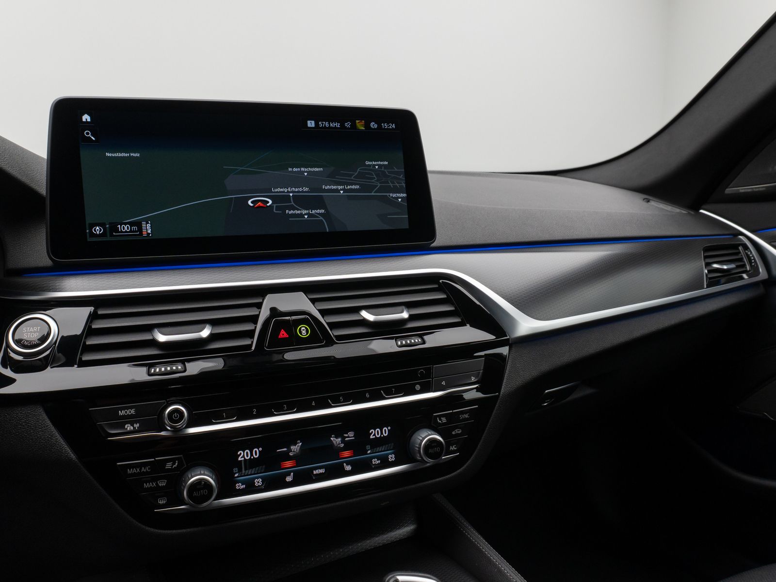 Fahrzeugabbildung BMW 530d  xD M Sport Kamera Laser HUD DAB H/K 20Zoll