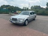 Mercedes-Benz Mercedes E Klasse 320 TE W124 S124 Kombi - Mercedes-Benz: Te W124