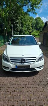 Mercedes-Benz B 200 BlueEFFICIENCY - Sports Tourer