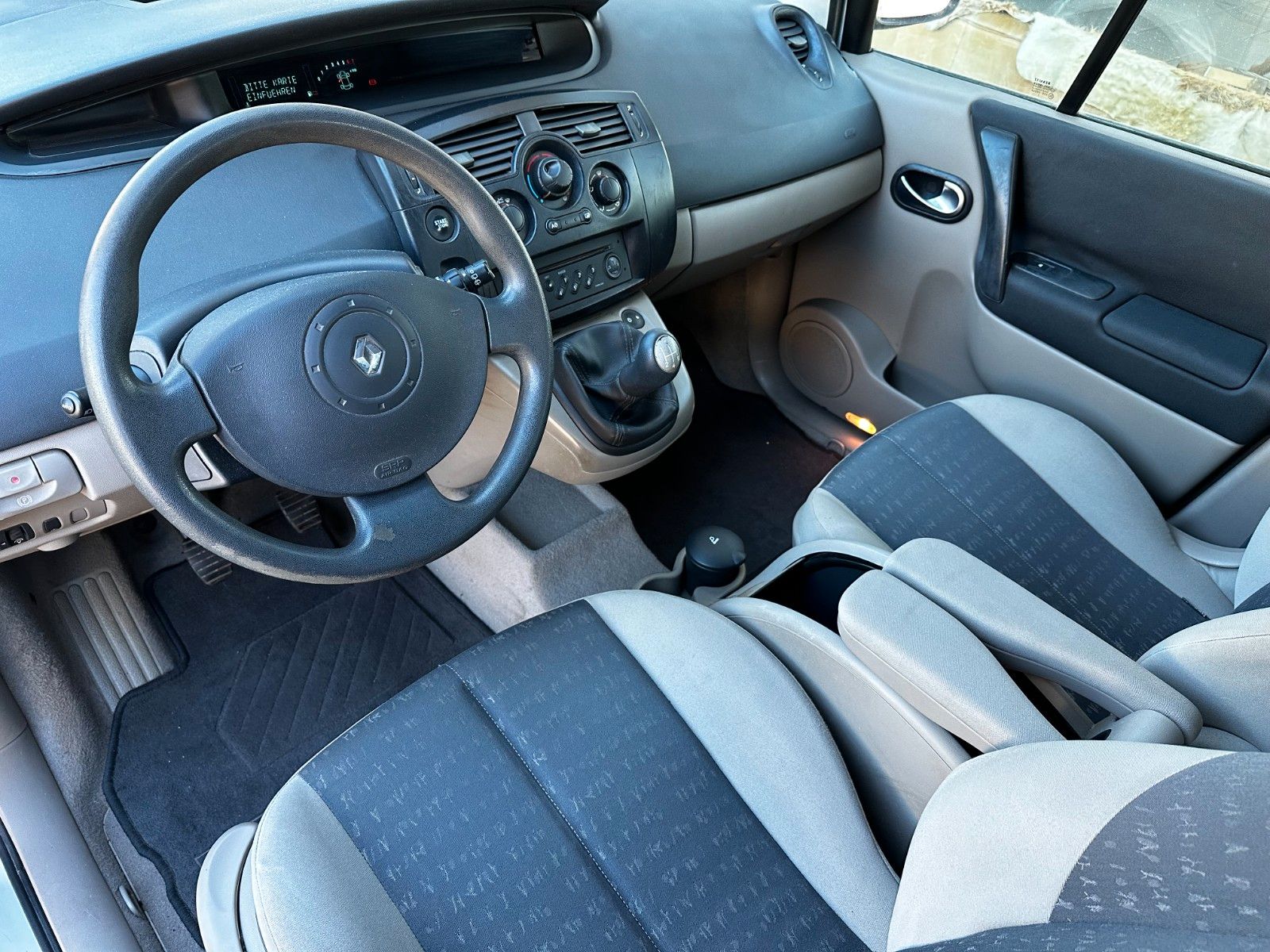 Fahrzeugabbildung Renault Scenic III Dynamique Klima/ISOFIX/TÜV neu