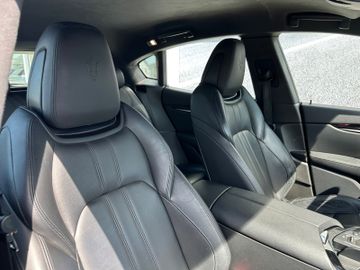 Fahrzeugabbildung Maserati Levante Q4 GranSport