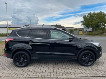 Ford Kuga - 4