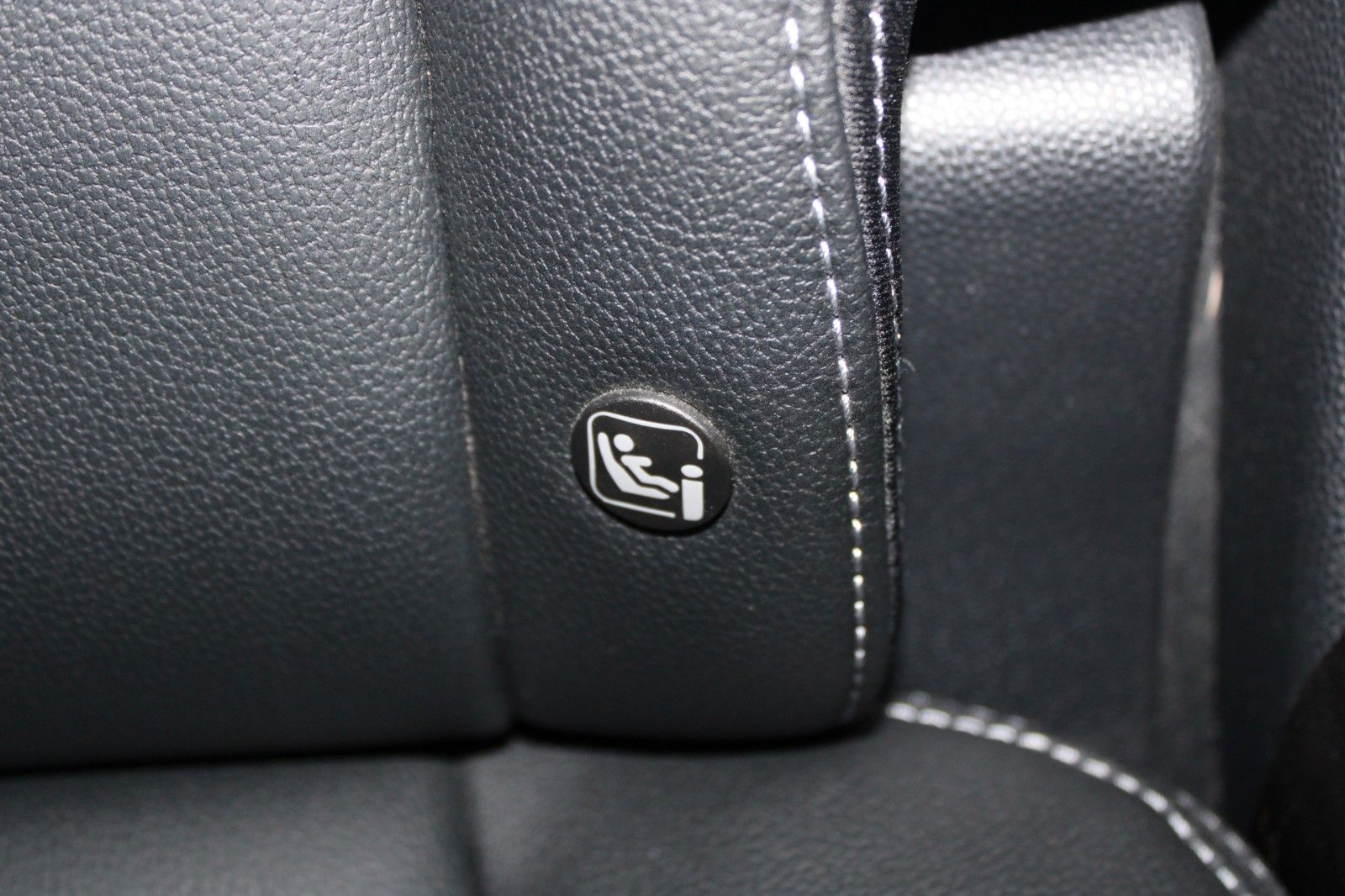 Fahrzeugabbildung Ford EcoSport Titanium LED WinterPaket DAB Teilleder